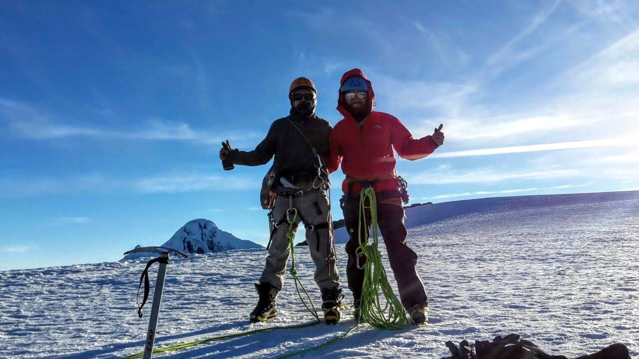 nevado vicuñita cordillera central zenda escuela de montañismo en lima peru