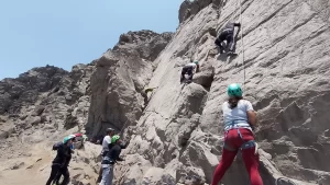 curso básico de escalada en roca lima peru zenda escuela de montañismo